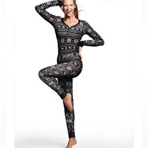 PINK Victoria's Secret Black and White Patterned Pajama Set